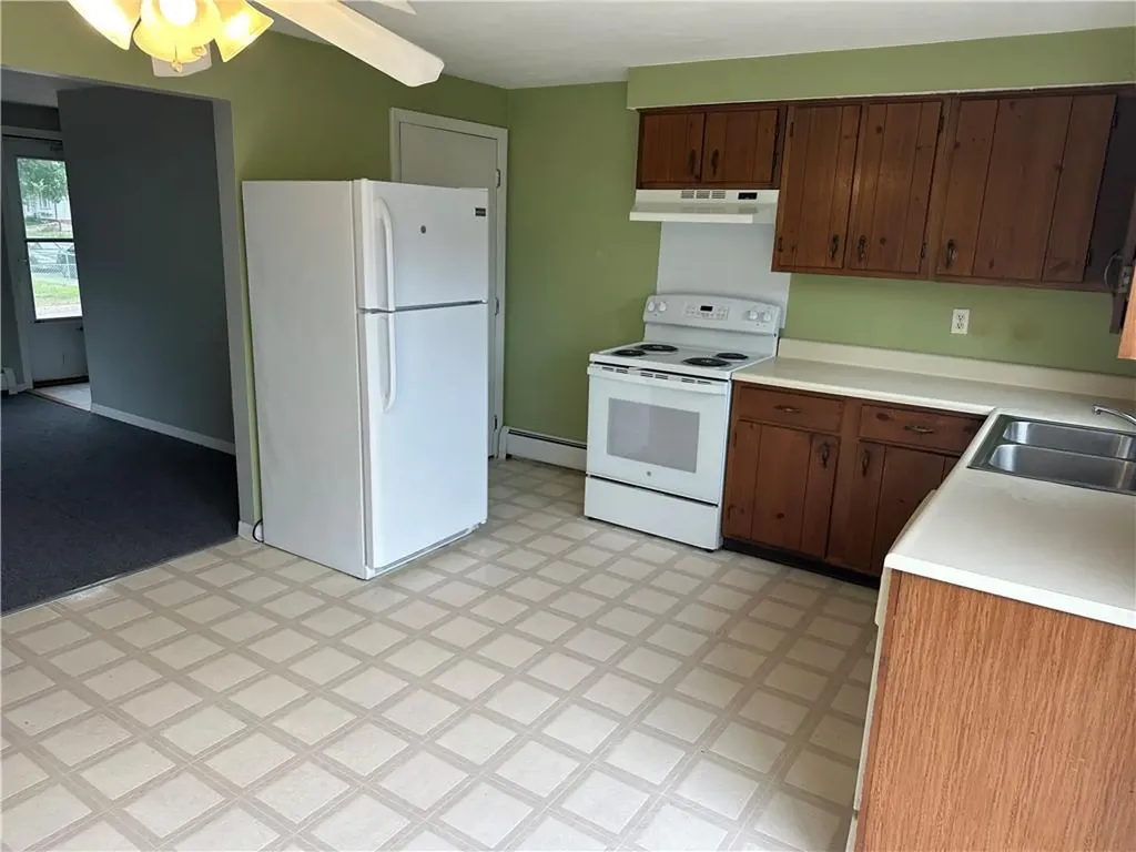 82 Maynard Street Pawtucket RI 02860