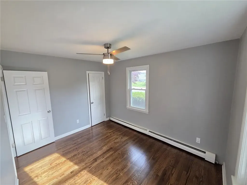 119 Evergreen Avenue Tiverton RI 02878