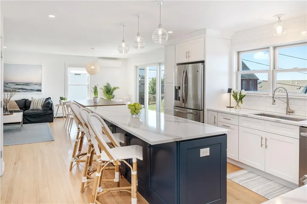 433 Wolcott Avenue Middletown RI 02842