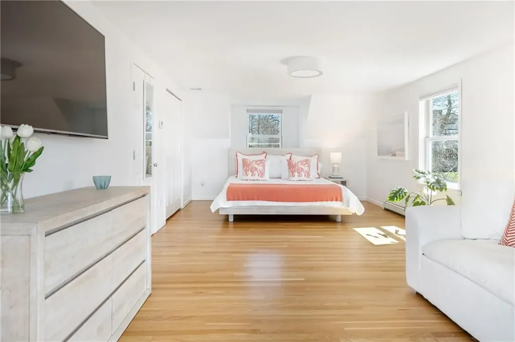 433 Wolcott Avenue Middletown RI 02842