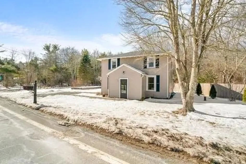 111 Hopkins Hollow Road Coventry RI 02827
