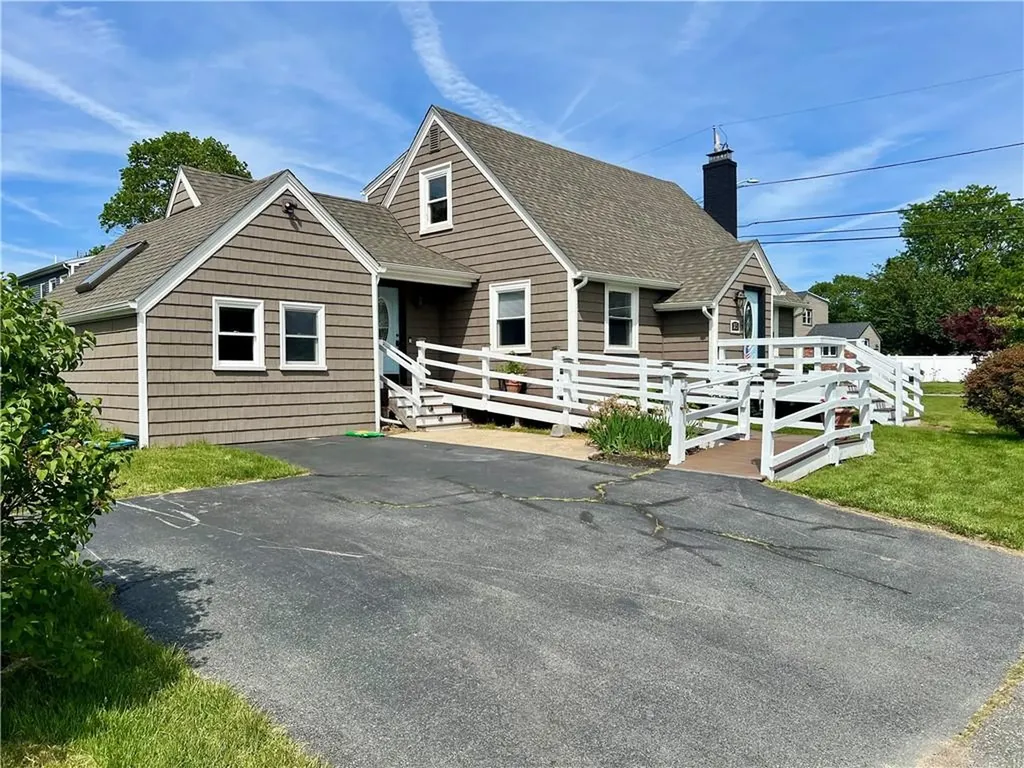 25 Oriole Avenue Cranston RI 02920