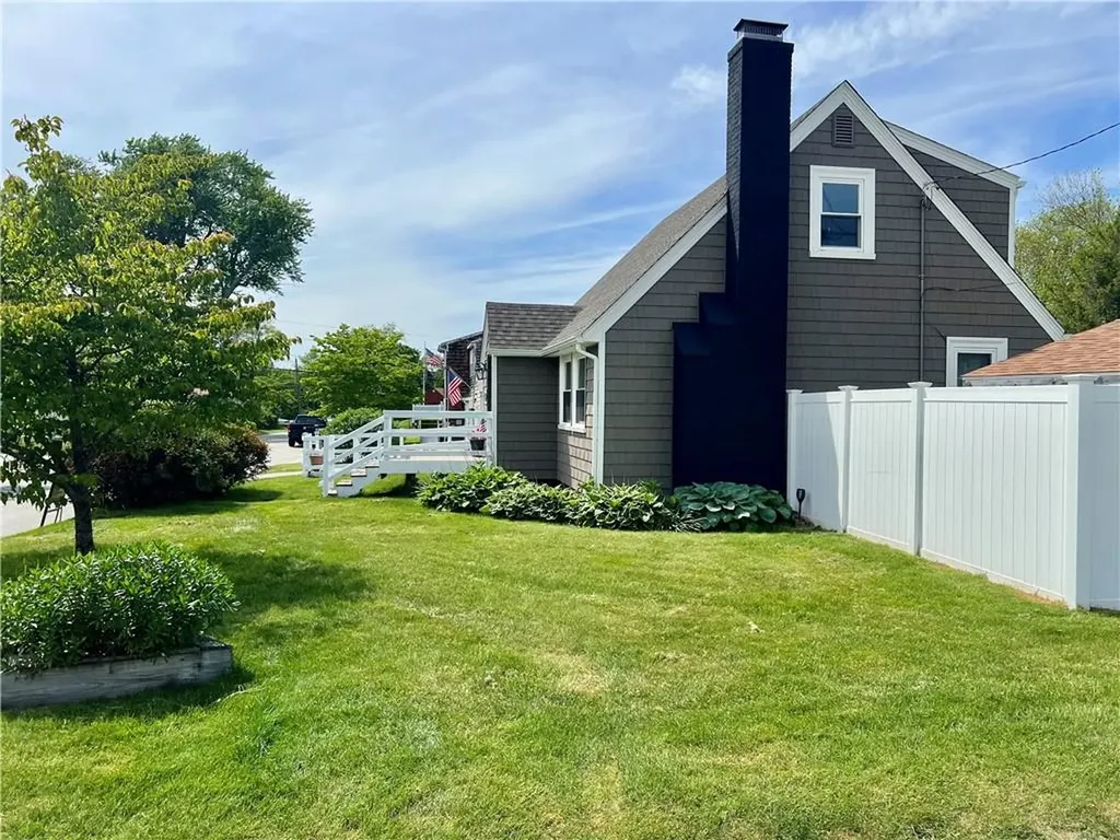 25 Oriole Avenue Cranston RI 02920