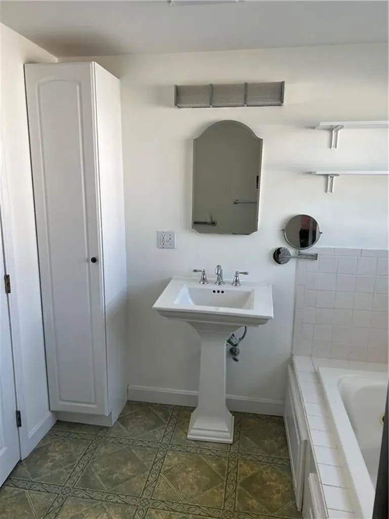 25 Oriole Avenue Cranston RI 02920