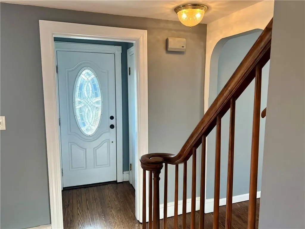 25 Oriole Avenue Cranston RI 02920