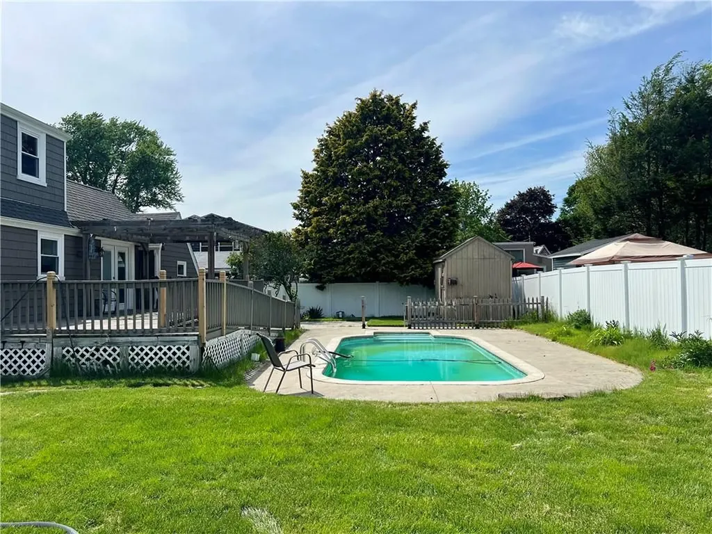 25 Oriole Avenue Cranston RI 02920