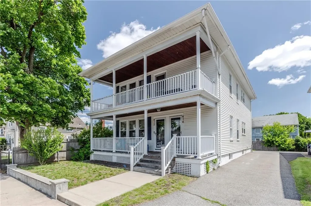 412 East Avenue Pawtucket RI 02860