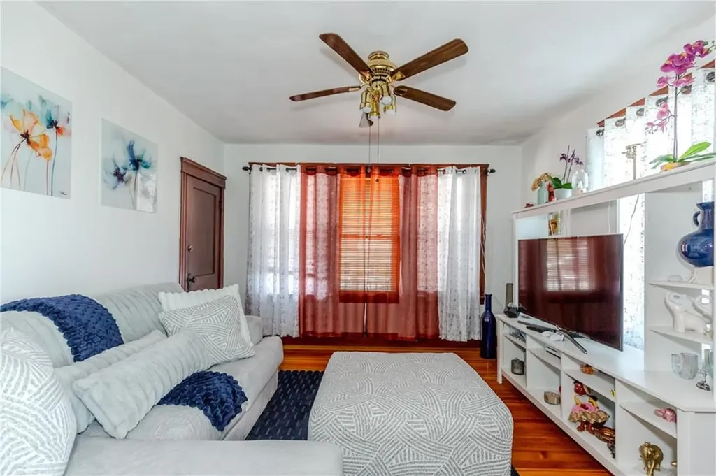 412 East Avenue Pawtucket RI 02860