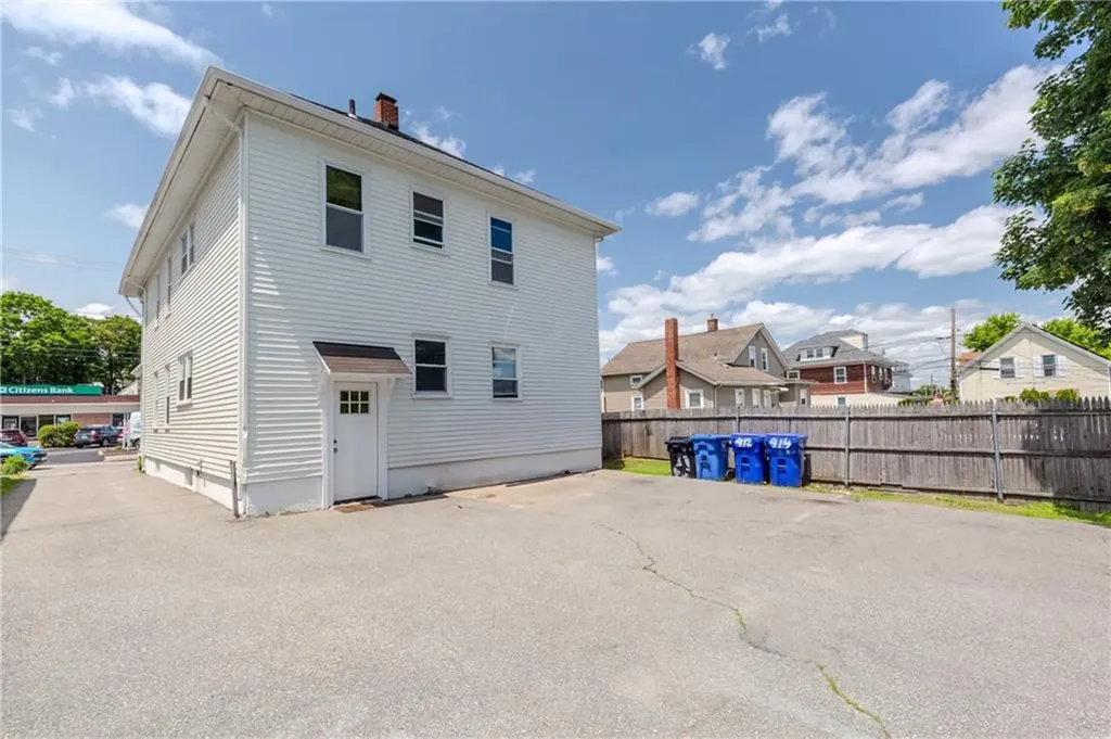 412 East Avenue Pawtucket RI 02860