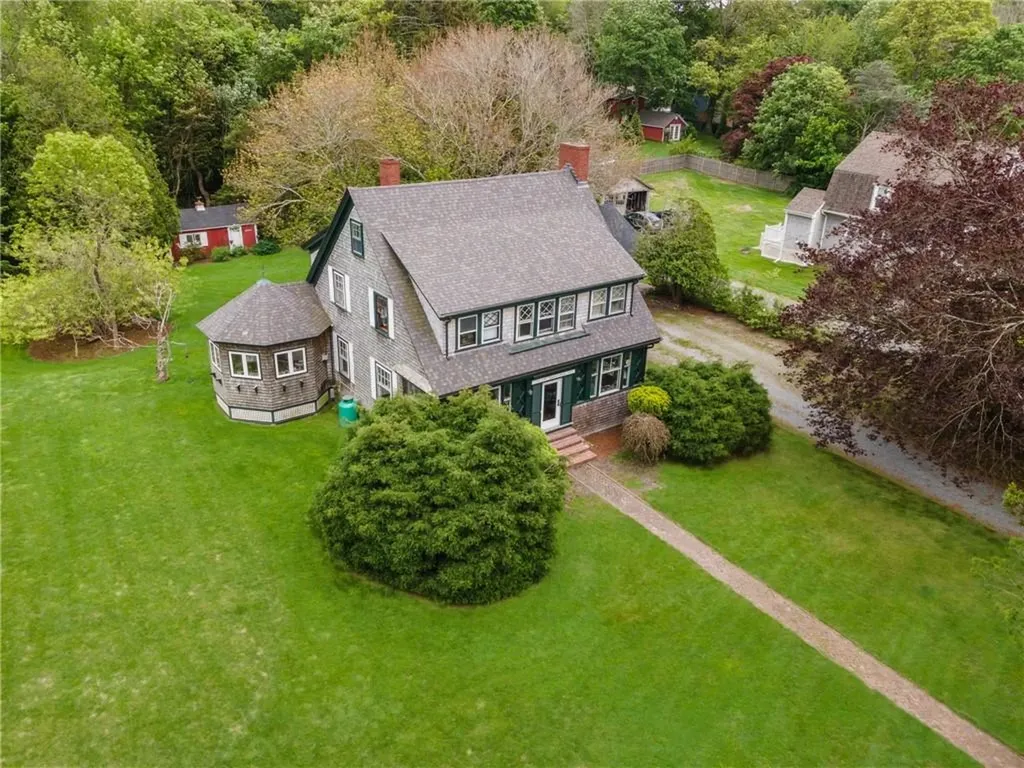 130 Highland Road Tiverton RI 02878