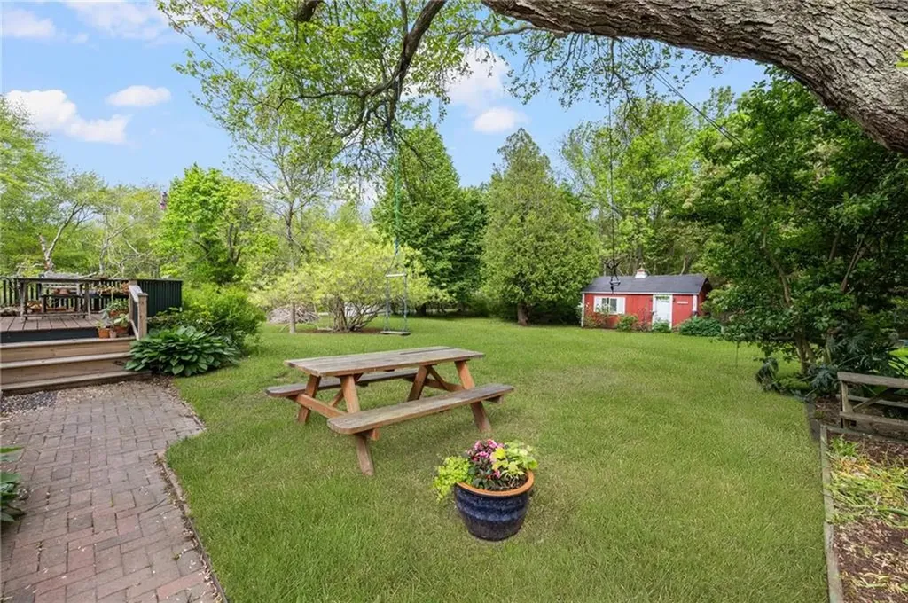 130 Highland Road Tiverton RI 02878