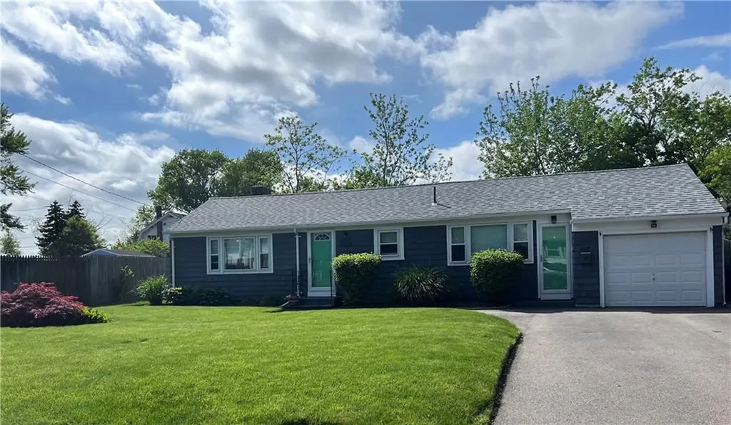 205 Carolyn Street Warwick RI 02886