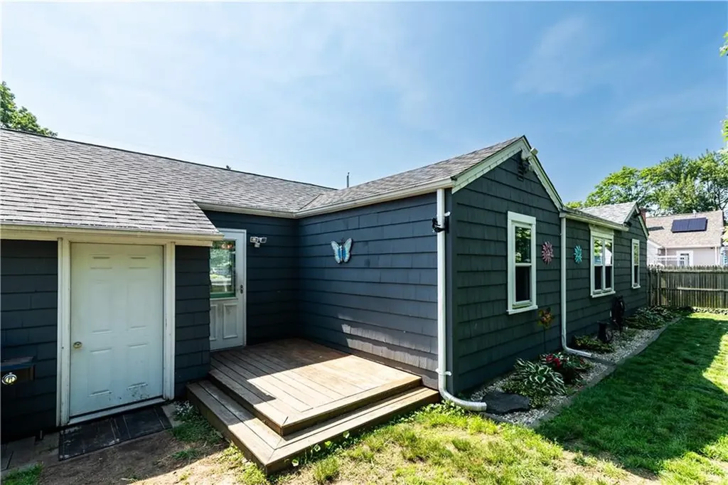 205 Carolyn Street Warwick RI 02886