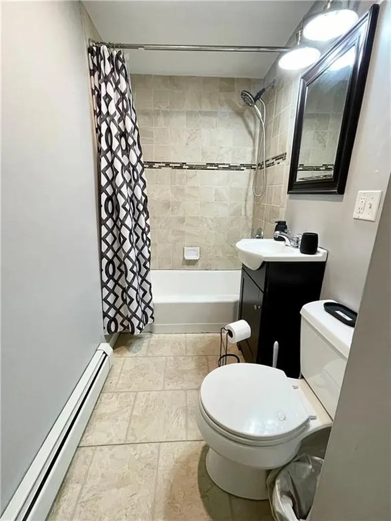 86 Edgemere Avenue Providence RI 02909