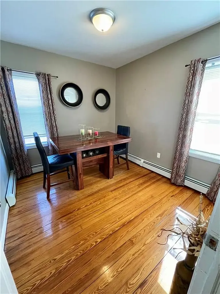 86 Edgemere Avenue Providence RI 02909