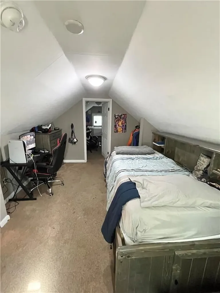 86 Edgemere Avenue Providence RI 02909