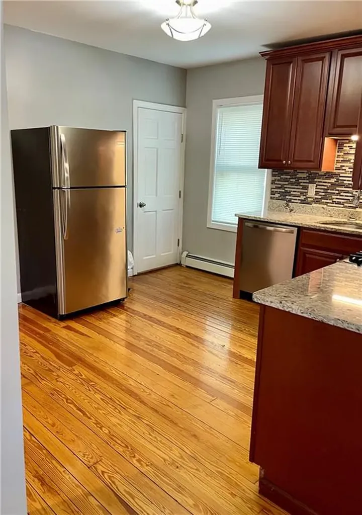 86 Edgemere Avenue Providence RI 02909