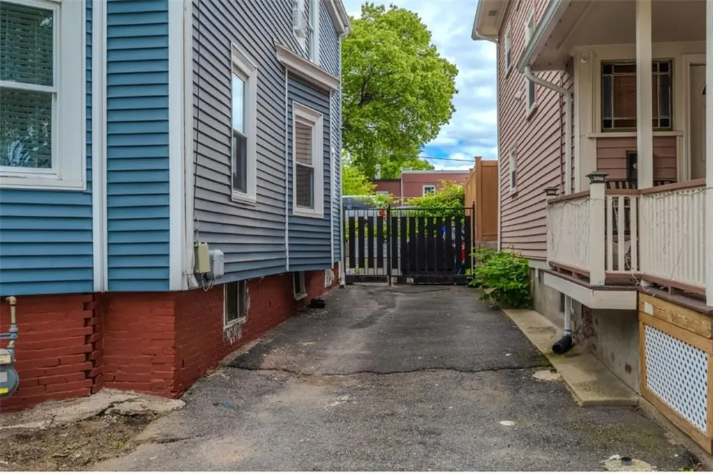 12 Hamilton Street Providence RI 02907