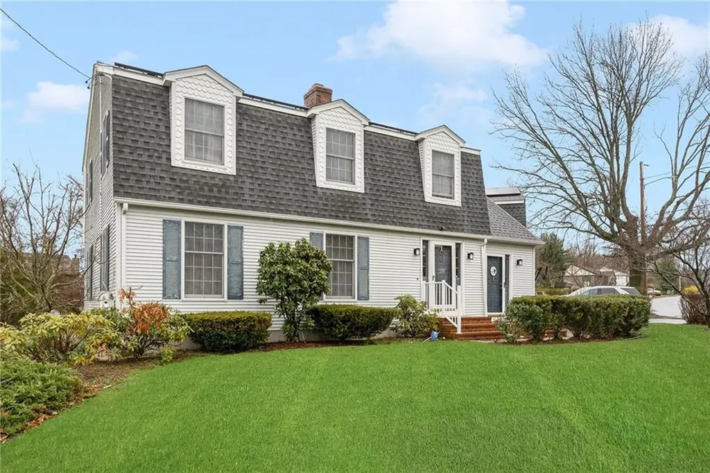 6 Lake Drive North Providence RI 02904