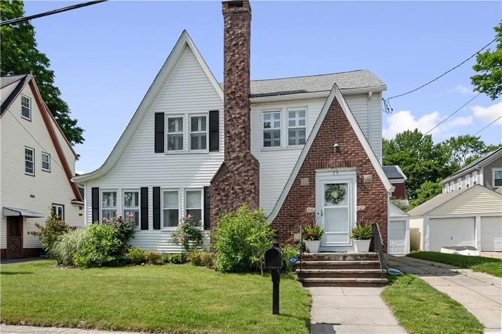 24 Rosewood Avenue Cranston RI 02905