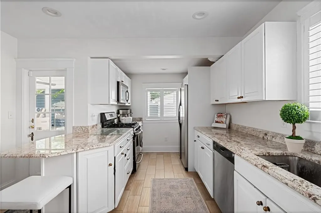 24 Rosewood Avenue Cranston RI 02905
