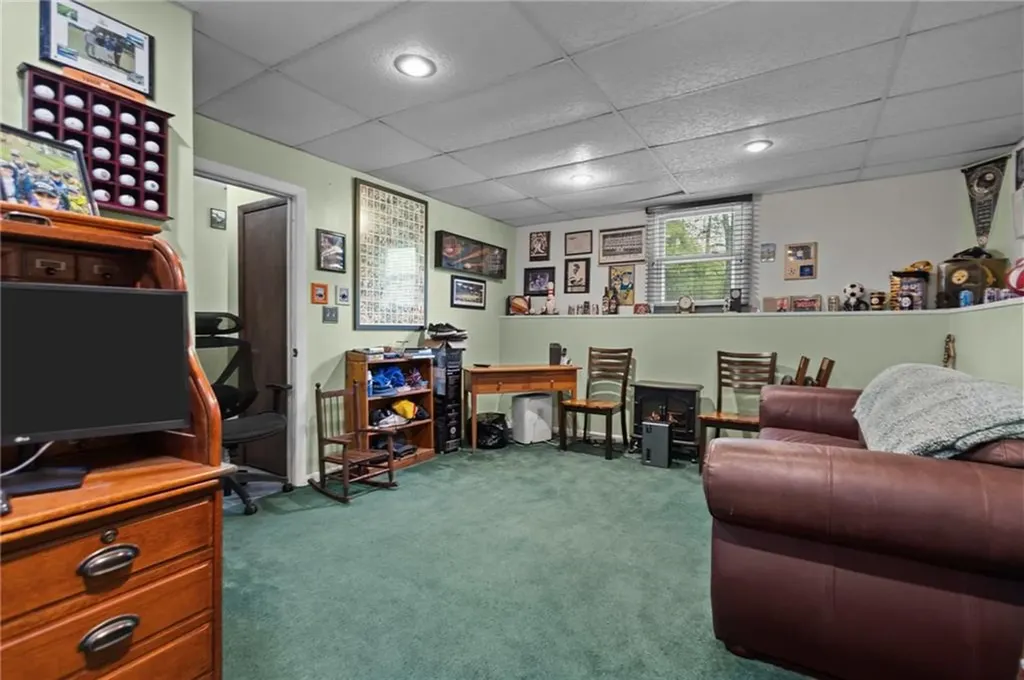 65 Pequot Avenue Warwick RI 02889