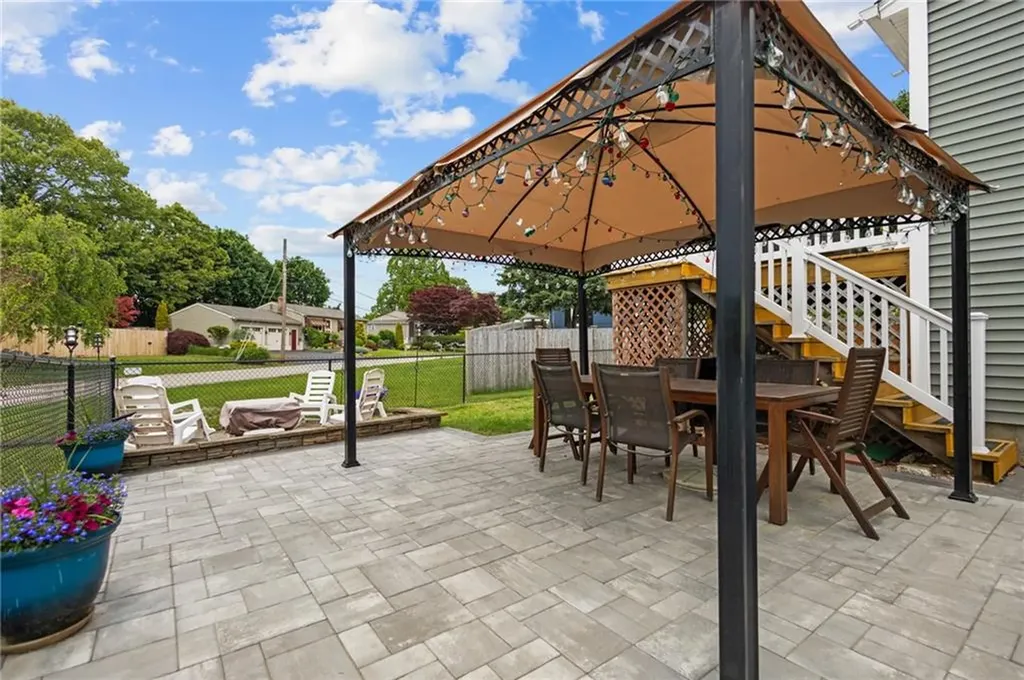 65 Pequot Avenue Warwick RI 02889