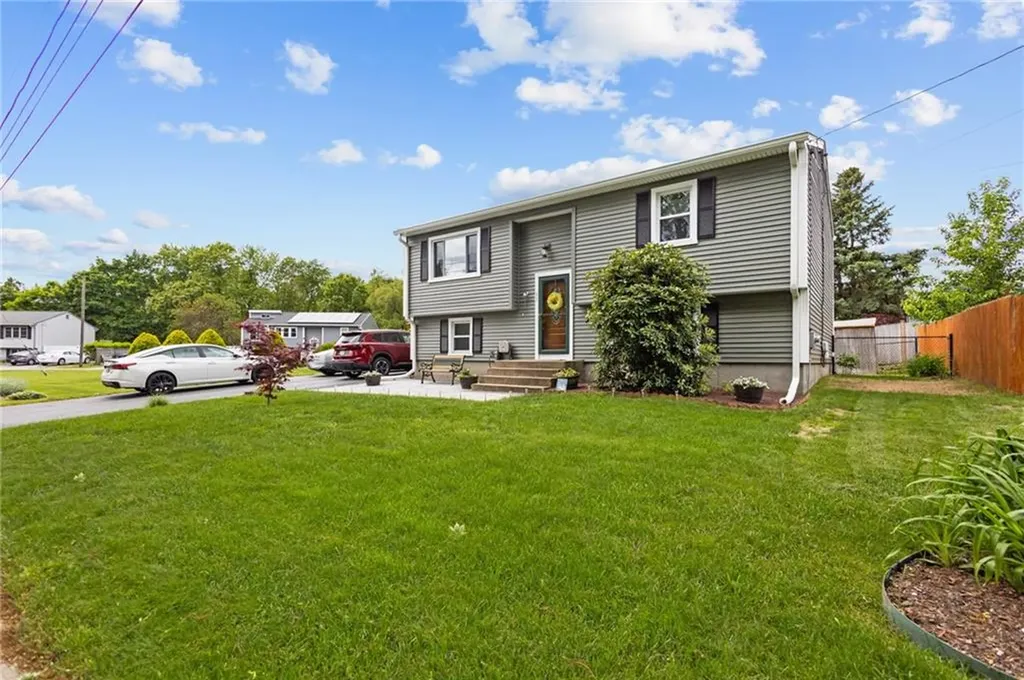 65 Pequot Avenue Warwick RI 02889