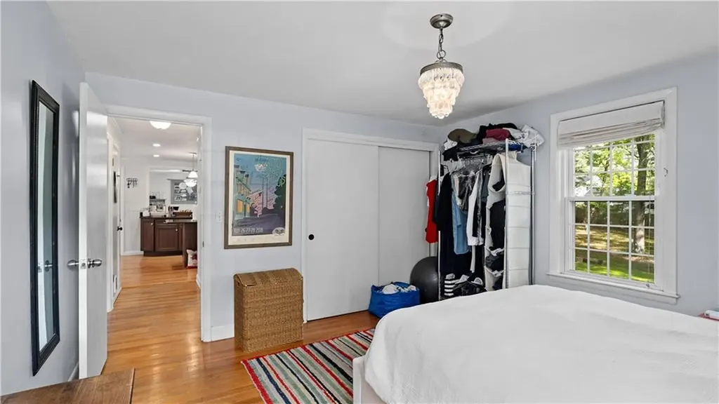 689 Middle Road East Greenwich RI 02818