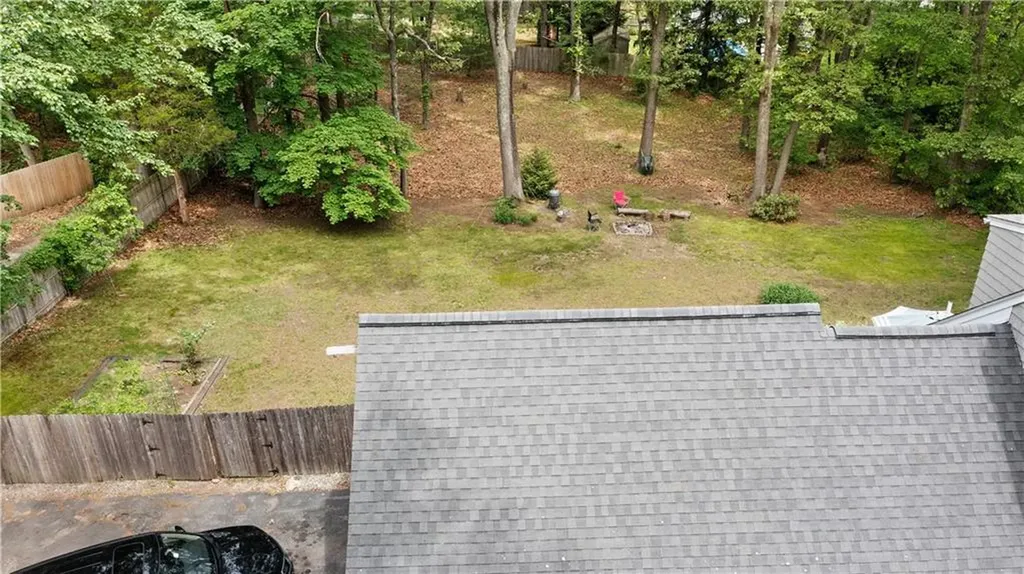 689 Middle Road East Greenwich RI 02818