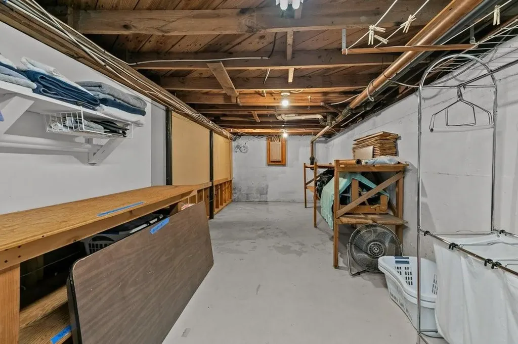 51 Kirduglyn Road Portsmouth RI 02871