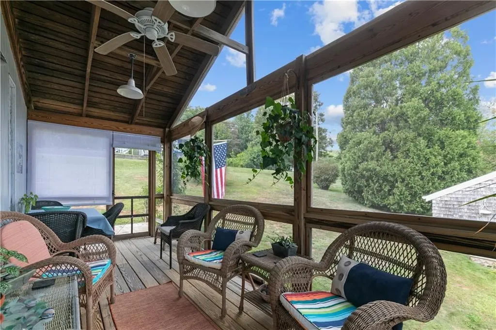 51 Kirduglyn Road Portsmouth RI 02871