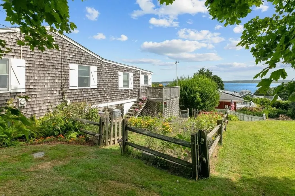 51 Kirduglyn Road Portsmouth RI 02871