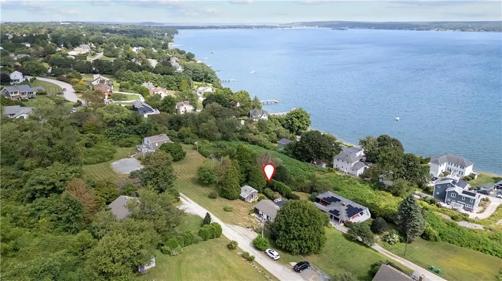 51 Kirduglyn Road Portsmouth RI 02871