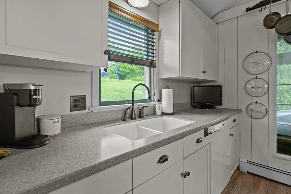 51 Kirduglyn Road Portsmouth RI 02871