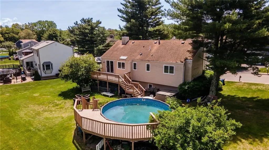 29 Valley View Drive Cranston RI 02921