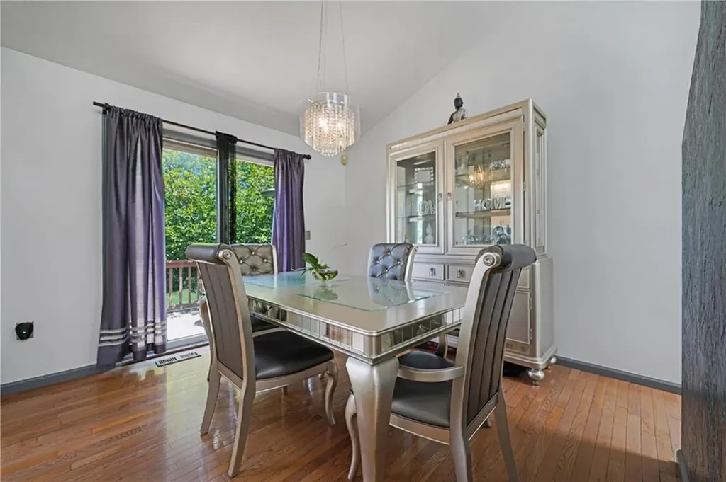 29 Valley View Drive Cranston RI 02921