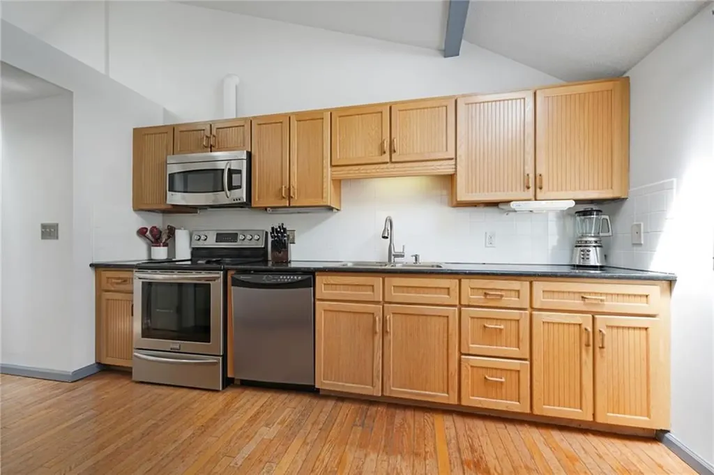 29 Valley View Drive Cranston RI 02921
