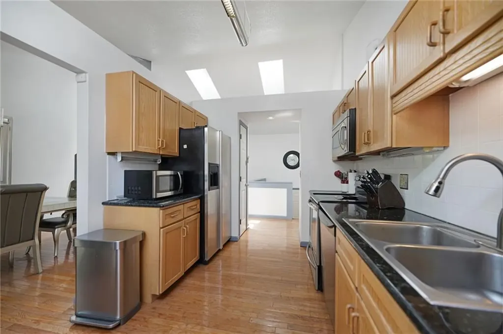 29 Valley View Drive Cranston RI 02921