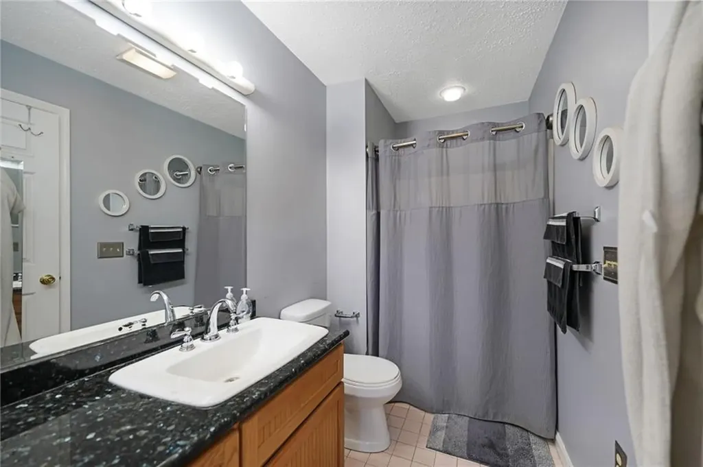 29 Valley View Drive Cranston RI 02921