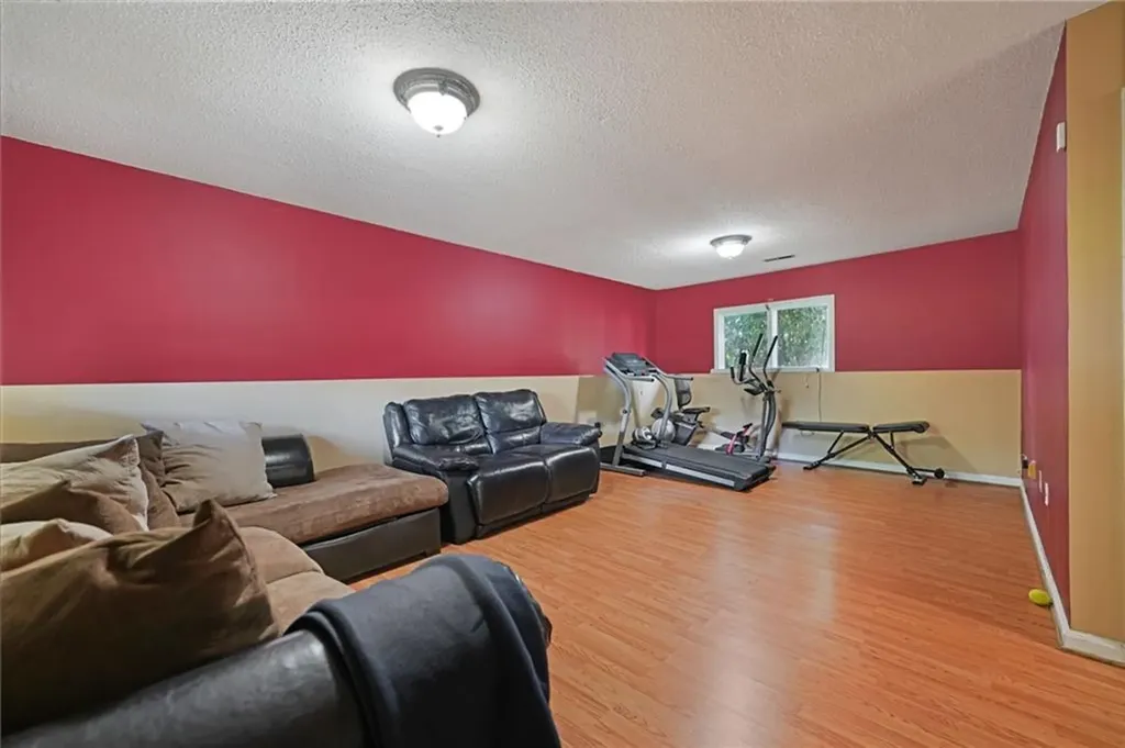 29 Valley View Drive Cranston RI 02921