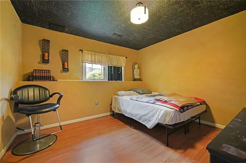 29 Valley View Drive Cranston RI 02921