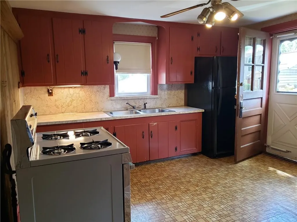 122 Elder Street Lincoln RI 02865