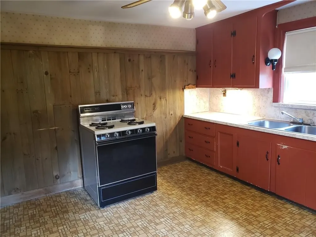 122 Elder Street Lincoln RI 02865
