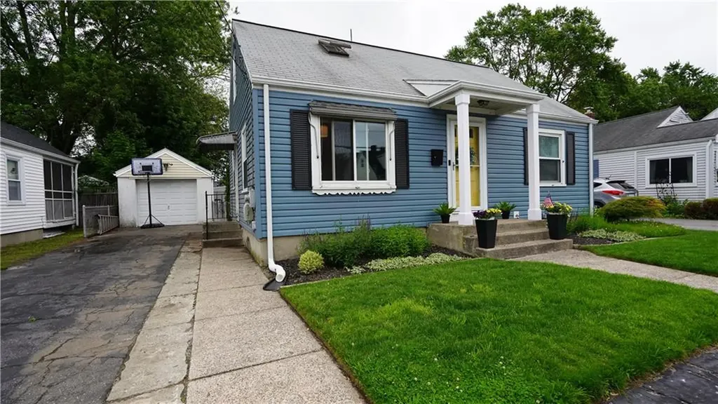 133 Clews Street Pawtucket RI 02861