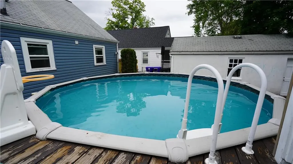 133 Clews Street Pawtucket RI 02861