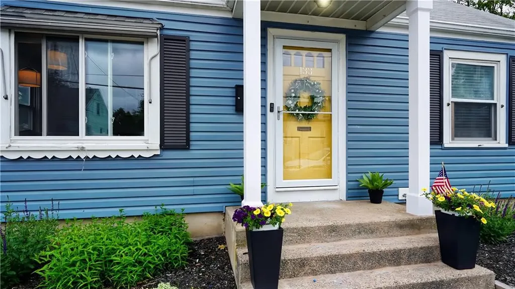 133 Clews Street Pawtucket RI 02861