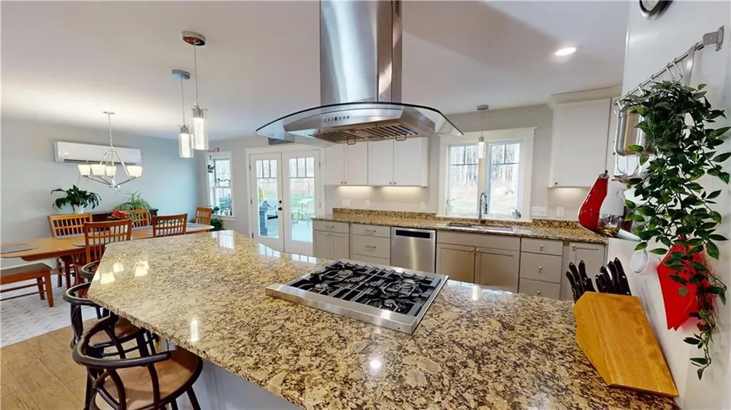 160 Bungy Road Glocester RI 02857