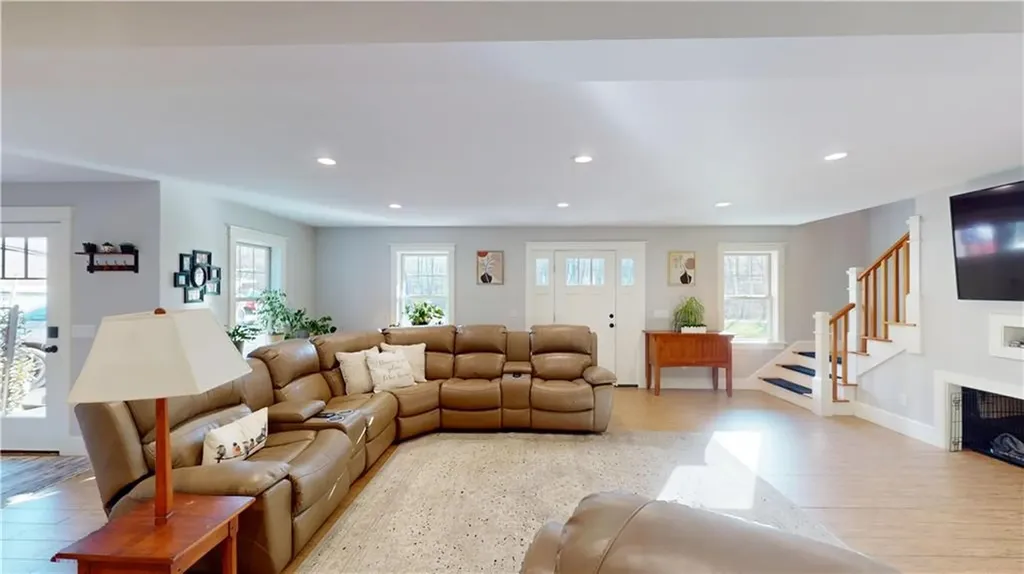 160 Bungy Road Glocester RI 02857