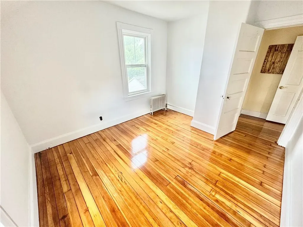 34 Kent Avenue Avenue East Providence RI 02914